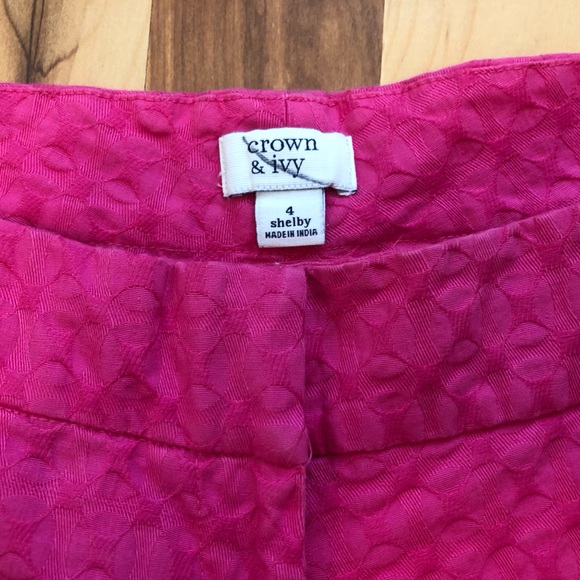 Crown & Ivy Shorts, Size 4 - Picture 4 of 4